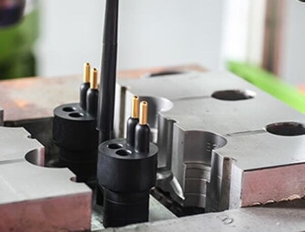 injection mold.jpg injection mold.jpg